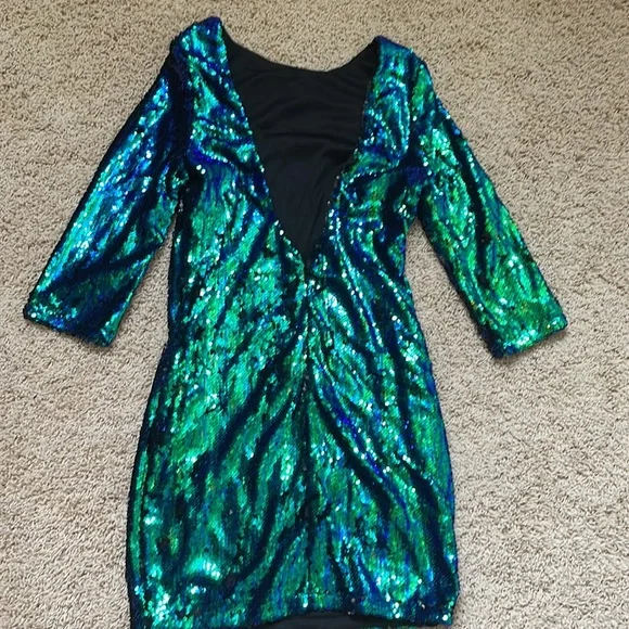 Tobi Sequin Blue Green Mermaid Going Out Party Dress Low V Neck Back Size Medium - Picture 3 of 3